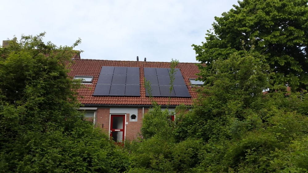 Zonnepanelen geïnstalleerd door RJ Elektrotechniek in de regio Nieuw-Vennep